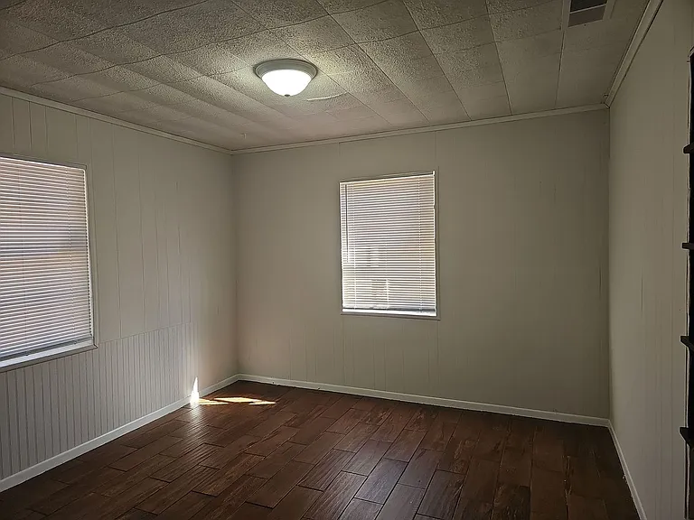 3448 Inwood Cir E — Photo 8