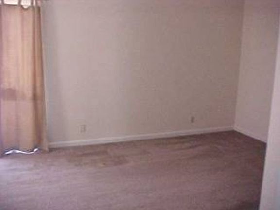 5th image of 5561 Fernwood Dr