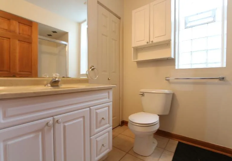 1257 W Flournoy St #4F — Photo 18