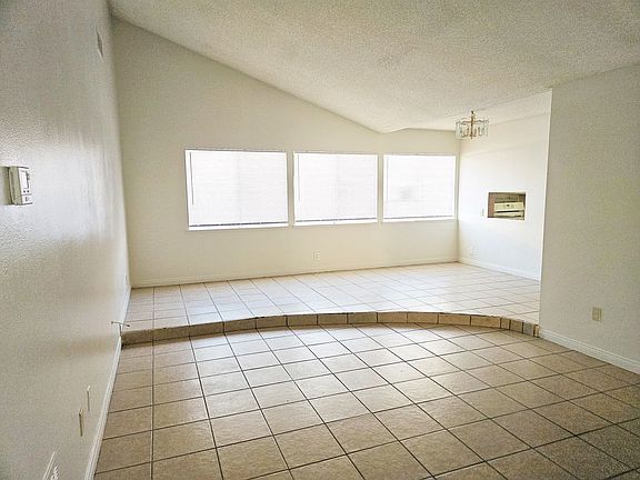 5th image of 408 E Avenue J5