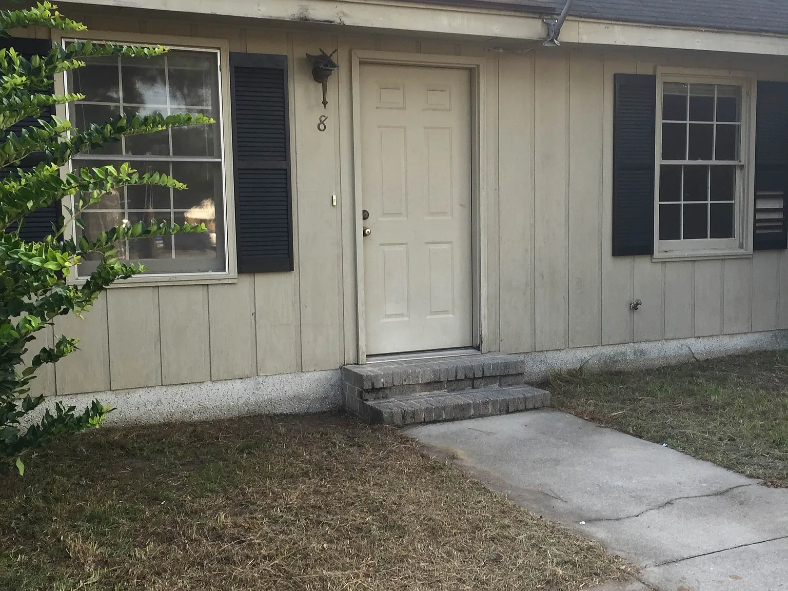 2 bed, 725 sqft, $950 — Photo 1