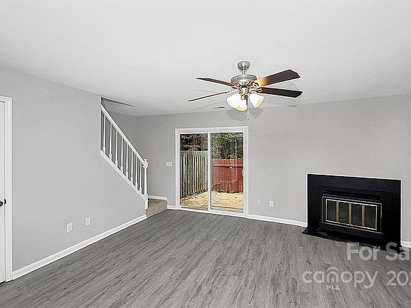 3rd image of 8407 Rust Wood Pl