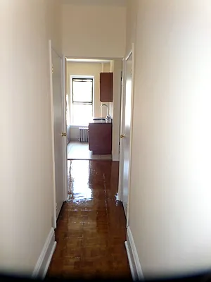 Rented by Vassiliou Group | media 21