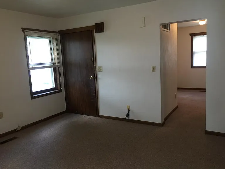 631 1/2 E. Jefferson St.