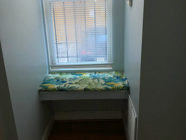 633 Gresham Pl NW — Photo 7