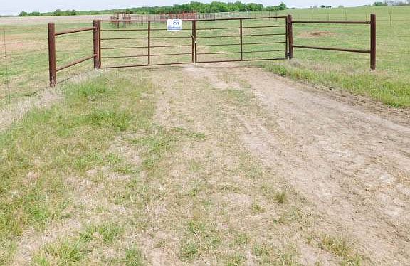 3rd image of 22841 N County Road 3290