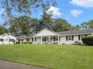 151 Fairfield Dr, North Kingstown, RI 02852