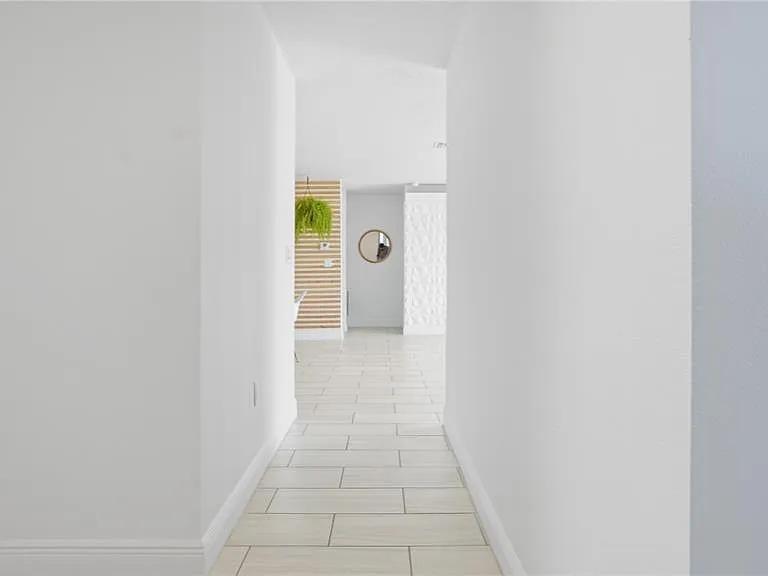 16 Alicante Ct — Photo 5