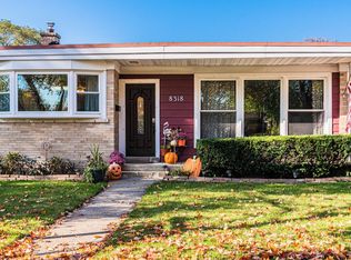 8318 Ridgeway Ave, Skokie, IL 60076