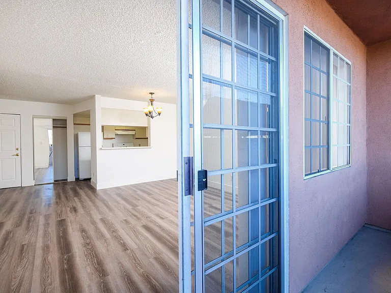 Garden View Apartments — Photo 14