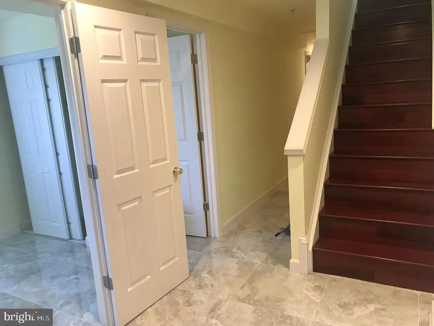 5 bed, 2.5 bath, 1476 sqft, $2,800 — Photo 2