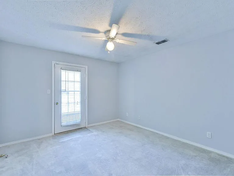 1904 Country Park Dr SE — Photo 13