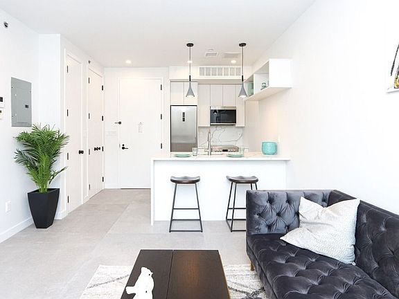 3rd image of 537 Grand St #5F