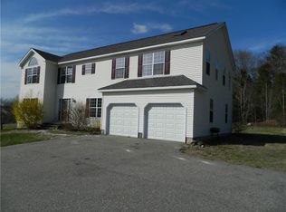 100 Old Hampton Rd, Chaplin, CT 06235