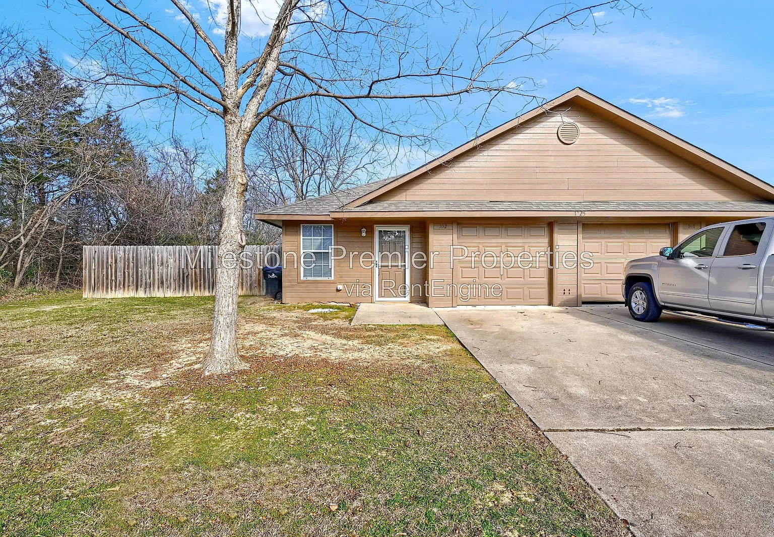 2 bed, 2.0 bath, 1200 sqft, $1,199 — Photo 2