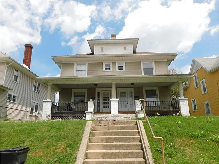 614 Stanton Ave — Photo 1