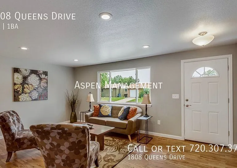 1808 Queens Dr — Photo 4