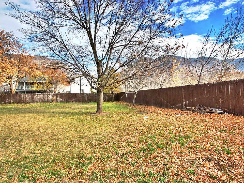 2nd image of 1536 Robins Cir