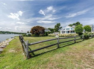 45 Juniper Ave, Warwick, RI 02886