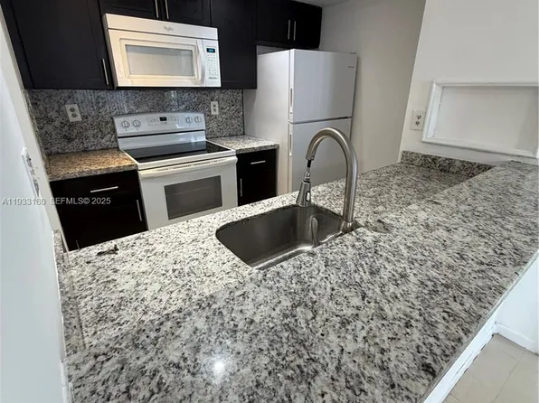 7075 NW 186th St APT C409, Hialeah, FL 33015