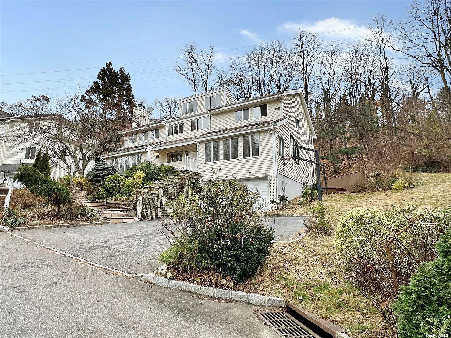 6 Davis Lane, Roslyn, NY 11576 Zillow