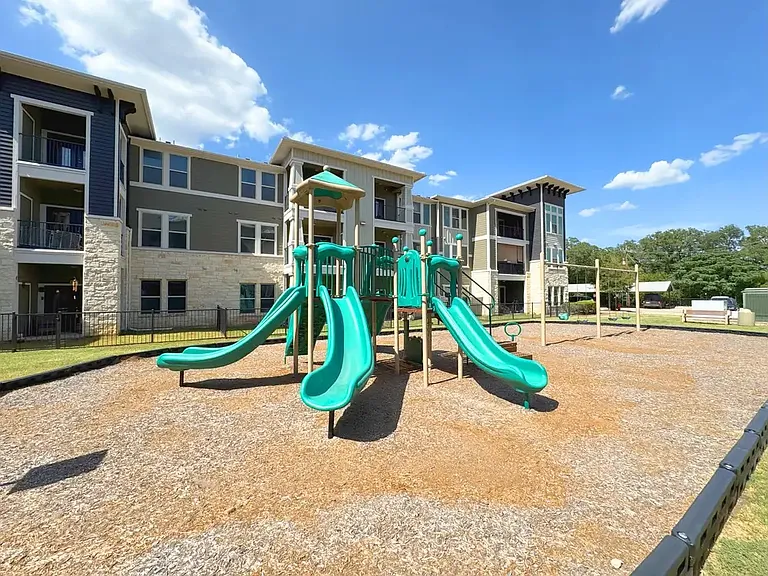 Enclave at the Dominion Apartments — Photo 30