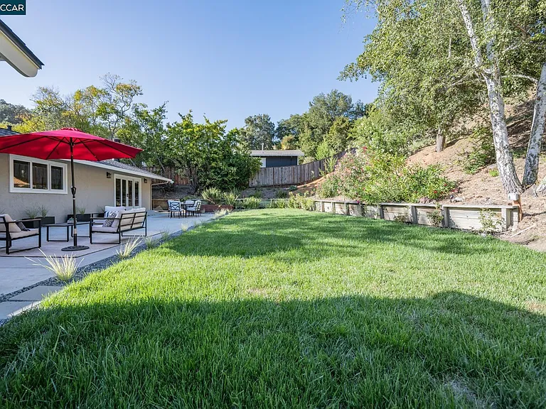 705 Camino Ricardo — Photo 28
