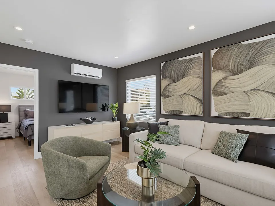 422-424 426 Arbor Dr