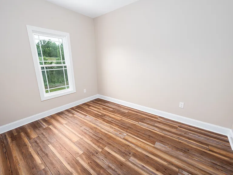 128 Macdonald Blvd — Photo 13