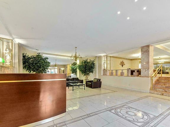 3rd image of 68-61 Yellowstone Blvd #621