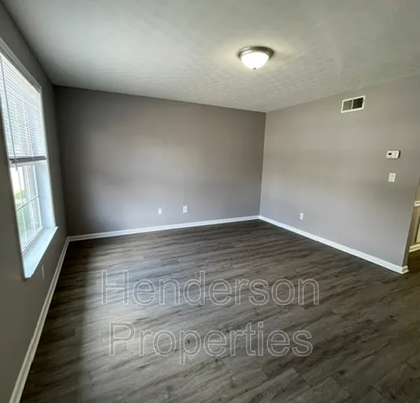 1343 N 6th St — Photo 10