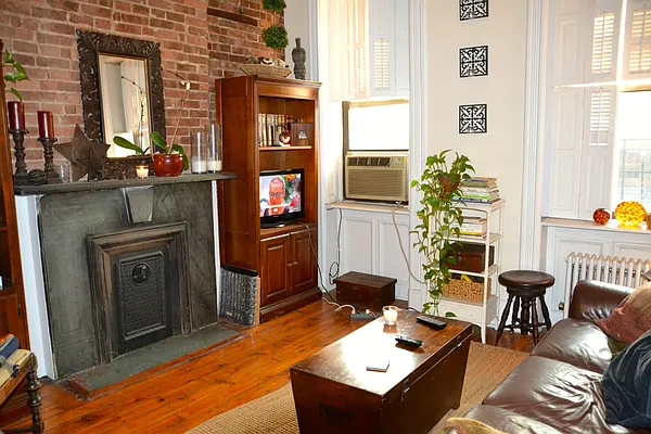 Rented by Oak Tree LLC | media 30