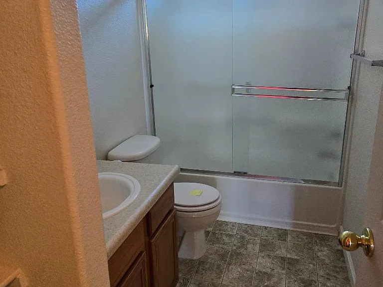 17531 Desert Lake Dr — Photo 5