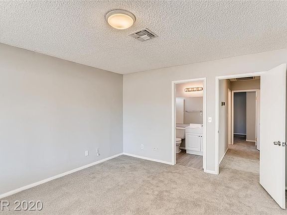 5th image of 764 Whispering Palms Dr