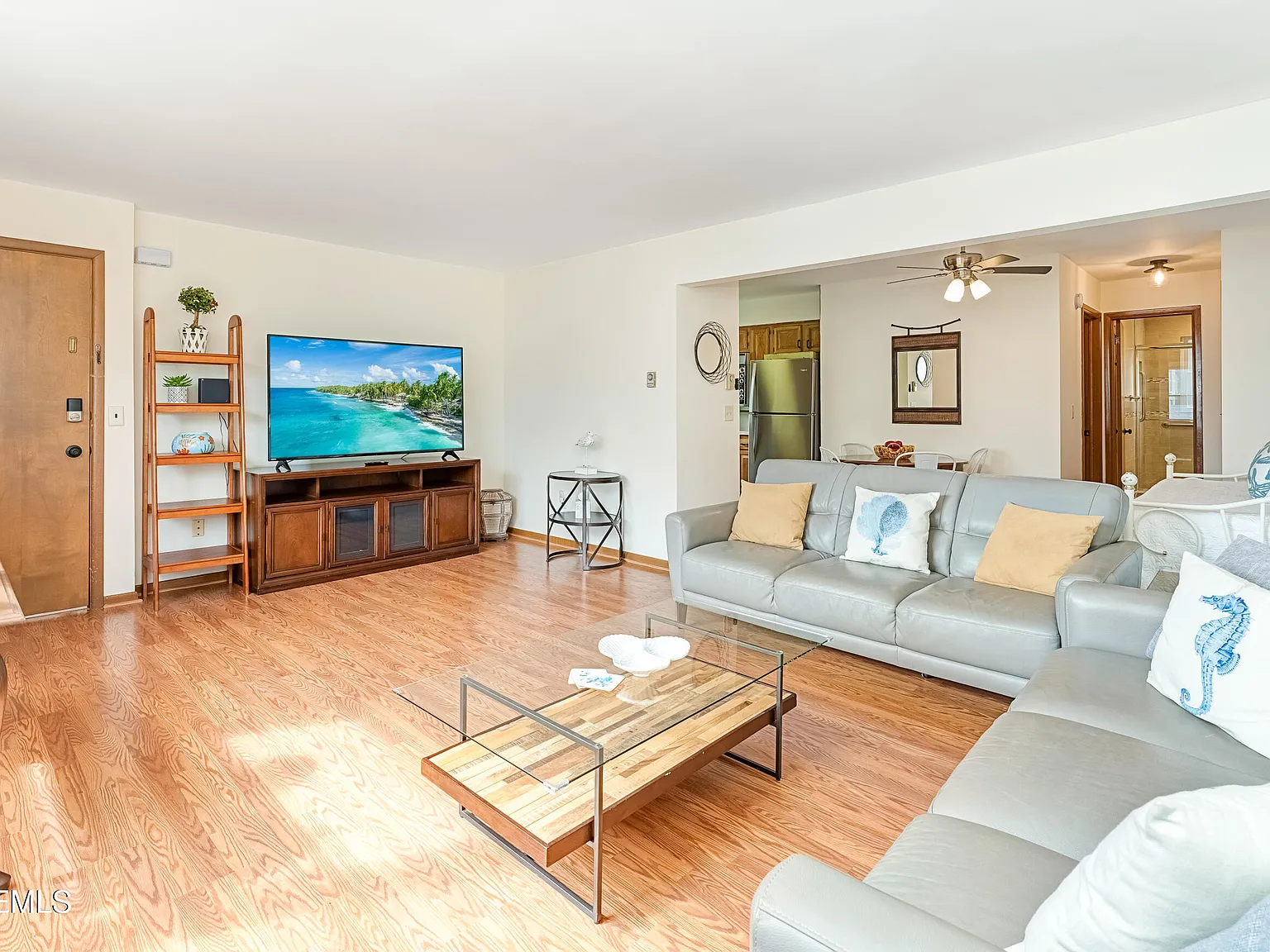 1 bed, 8520 sqft, $2,000 — Photo 4