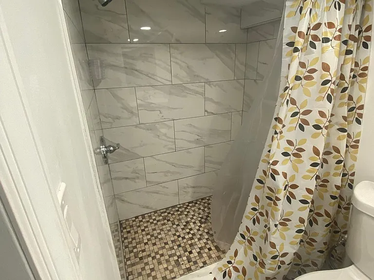 116 W End Ave #B — Photo 1