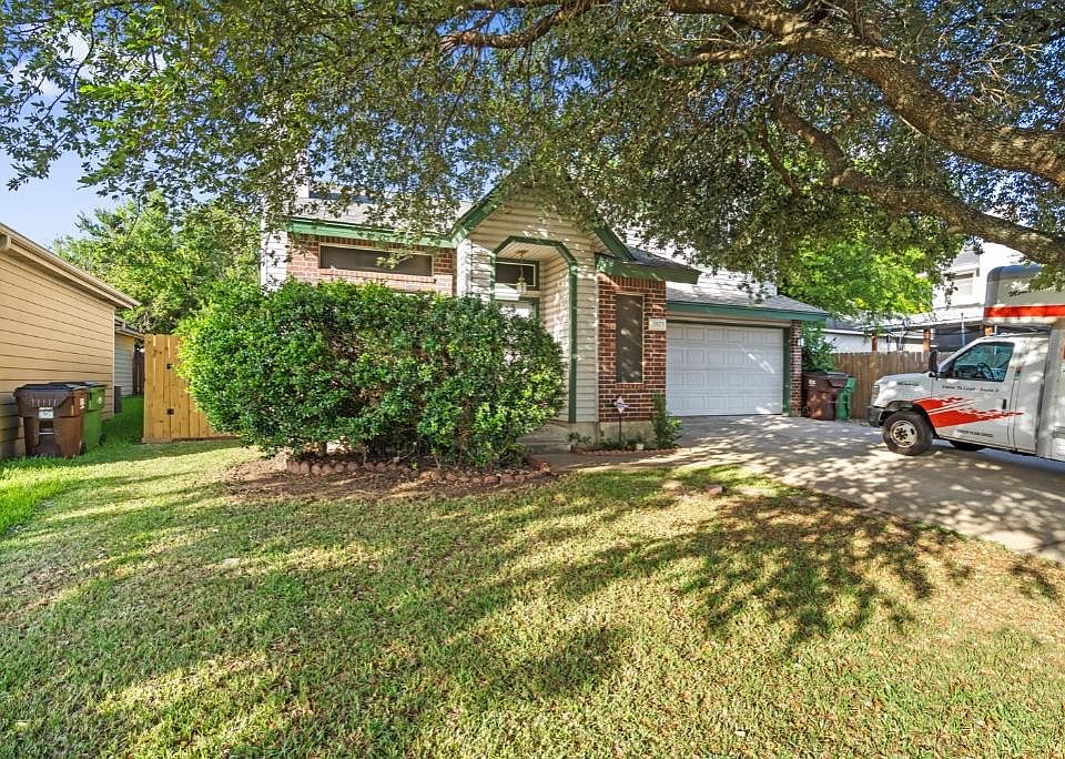 1st image of 1925 Windy Park Dr