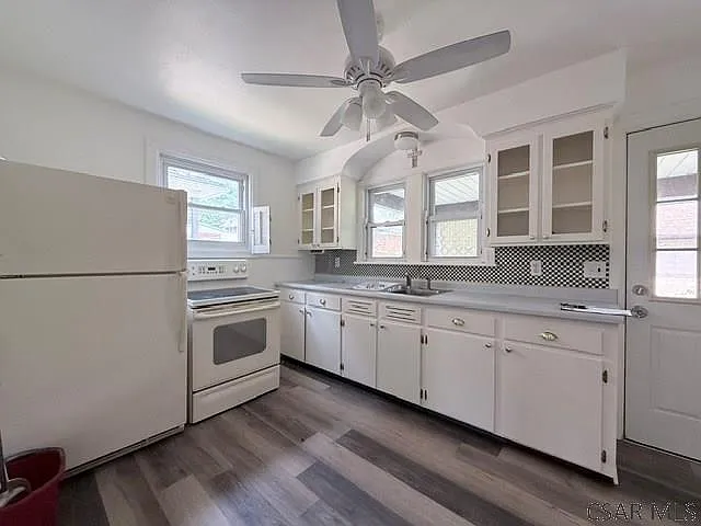 539 Ash St — Photo 12