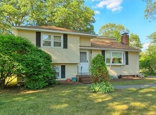 3 Loumac Rd, Wilmington, MA 01887