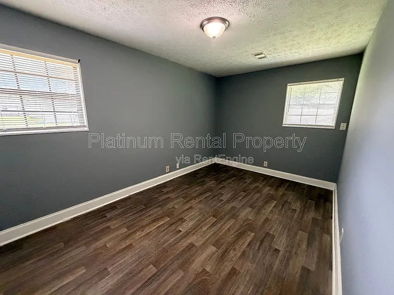 1512 Waverly Way #D-2 — Photo 7
