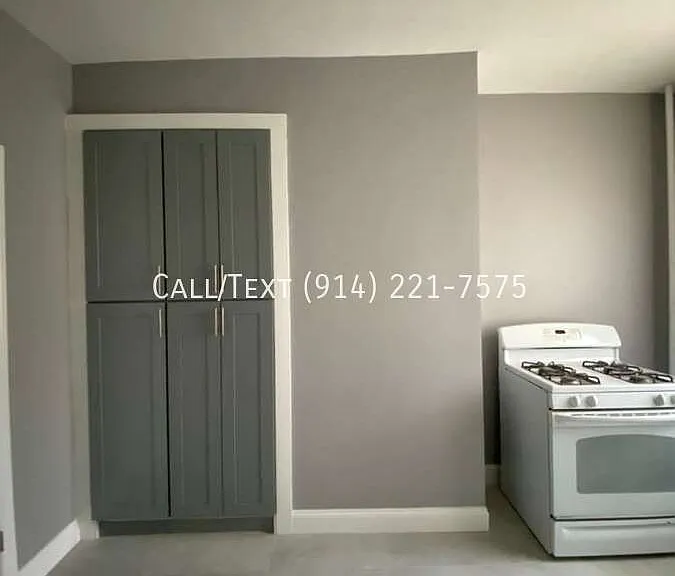 109 Linden St #1 — Photo 8