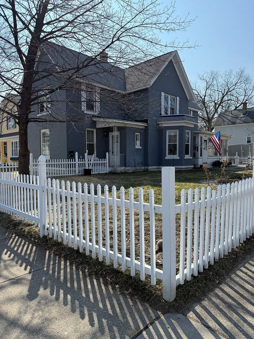 4 Bedroom House for Rent Near UWL, Viterbo & Downtown La Crosse — Photo 2