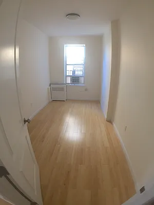 Rented by Newcastle Realty Services | media 10