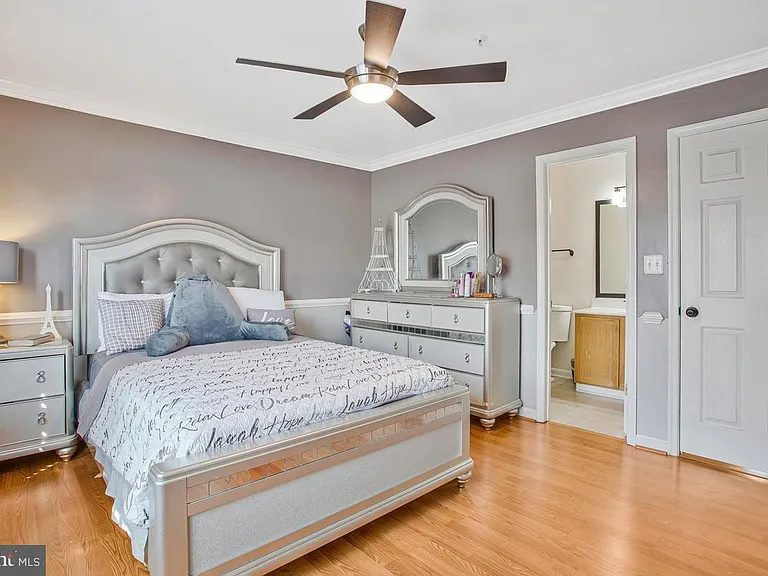 13902 Barrington Ln — Photo 17