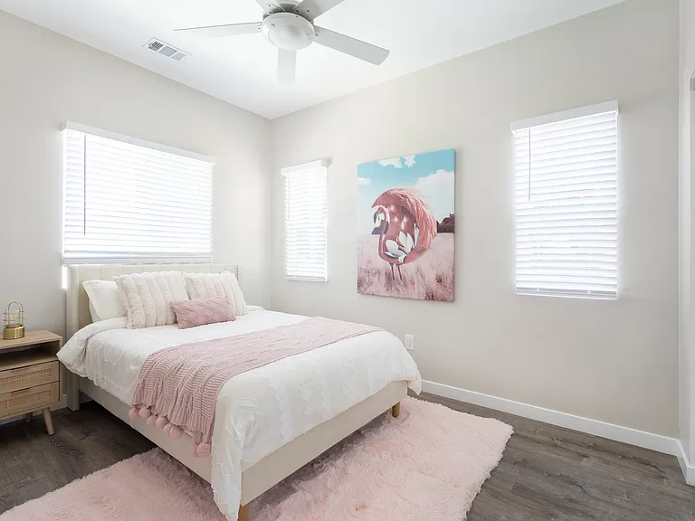 6237 Hobart St — Photo 8