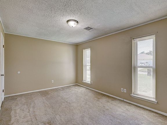 5th image of 316 S Morgan Dr