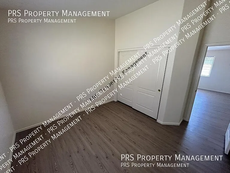42406 W Sunland Dr — Photo 37