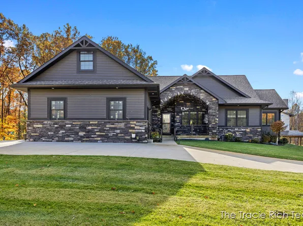 8698 Nugent Ave NE, Rockford, MI 49341