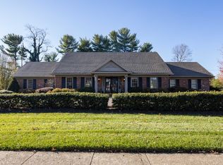 1692 Mooreland Dr, Lexington, KY 40502