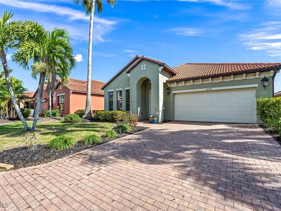 12154 Country Day Cir, Fort Myers, FL 33913